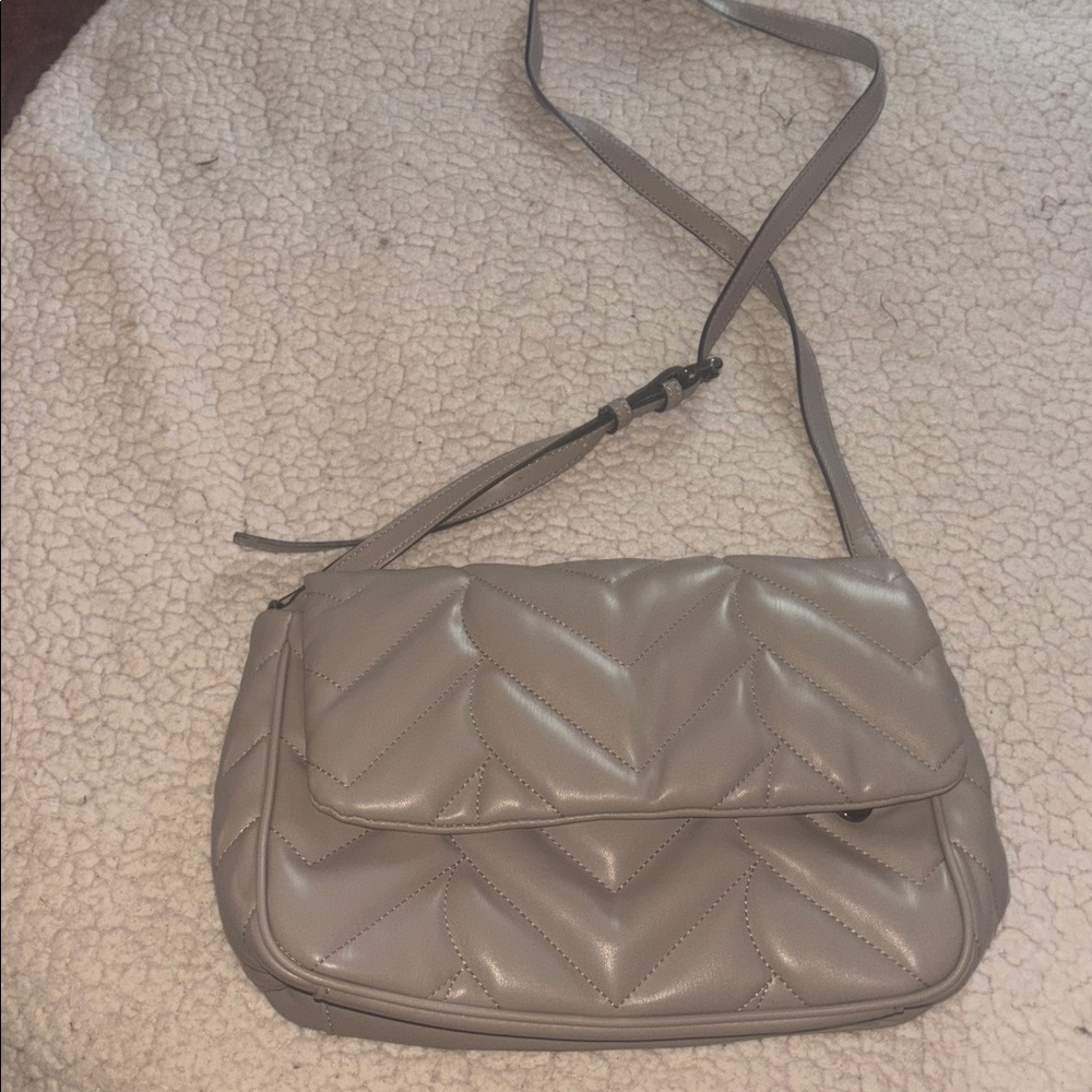 Simply Vera Vera Wang Taupe Handbag